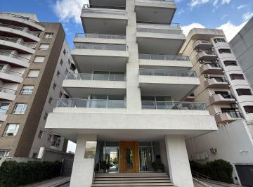 Departamento de 4 ambientes, Tandil · Bértoli Urbano Semipiso de Categoría Tres Dorm. en Venta