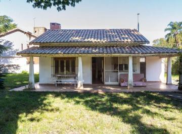 Quinta vacacional · 78m² · 2 Dormitorios · 1 Cochera · Vende Urgente Casa Quinta 3 Amb C/ Pileta del Viso