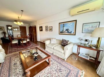 Departamento · 123m² · 7 Ambientes · Piso Exclusivo Tres Dorm. - Bv. Oroño 1490