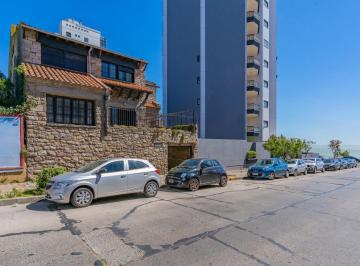 Edificio · 667m² · 3 Cocheras · Edificio - Jardín - R3 - La Perla