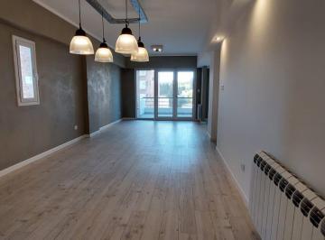 Departamento de 4 ambientes, Neuquén · Semipiso de Dos Dorm. con Cochera