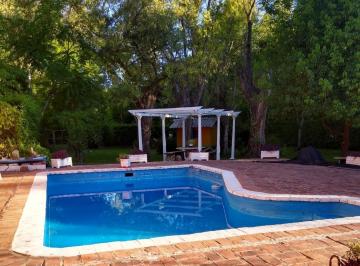 Casa · 50m² · 4 Ambientes · 1 Cochera · Casa Quinta en Venta 4 Ambientes con Pileta La Reja, Moreno