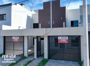 FRV-FRV-72_2 · Venta Dúplex 3 Dorm., Calle 104, Barrio Yvyrá Pytá. Posadas, Misiones