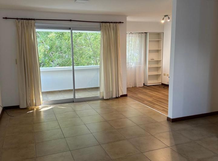 Departamento · 76m² · 4 Ambientes · 1 Cochera