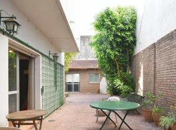 Casa · 400m² · 10 Ambientes · Casa en Venta - 4 Dorm. 6 Baños - Cochera - 400 m² - La Plata