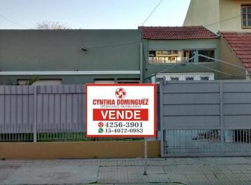 Casa · 400m² · 3 Ambientes · 1 Cochera · Casa - Berazategui