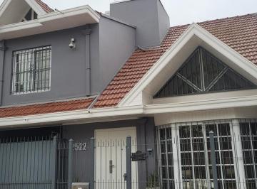 Casa · 224m² · 4 Ambientes · 1 Cochera · Casa - Villa España