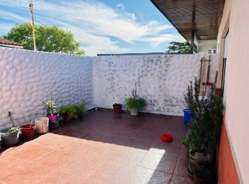 PH · 81m² · 3 Ambientes · Venta o Permuta Ph - Departamento 3 Ambientes en Villa Luzuriaga con Patio