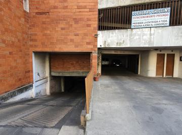 Garage · 12m² · Cochera Fija en Venta Ubicado en Lanús Este, Lanús, G. B. a. Zona Sur