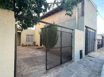 Casa · 85m² · 3 Ambientes · 2 Cocheras · Casa en Venta en Berisso