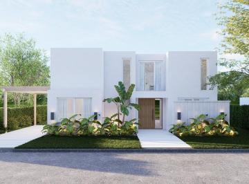 Casa · 220m² · 5 Ambientes · 1 Cochera · Casa en Venta en San Rafael, Villanueva, Tigre