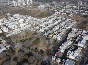 Terreno · 360m² · Venta Lote en Zona Norte - Apto Duplex - 360 m²