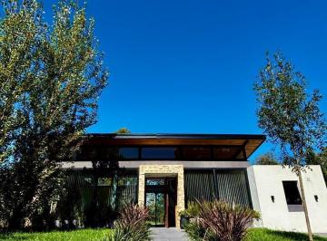 Casa · 200m² · 4 Ambientes · 2 Cocheras · Casa en Venta Arenas del Sur Barrio Privado Mar del Plata