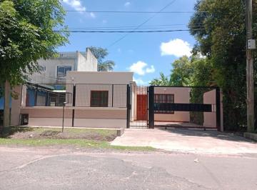 Casa · 81m² · 3 Ambientes · 1 Cochera · Casa en Venta - 2 Dorm. 1 Baño - Cochera - 370 m² - San Jorge, Villa Elisa, La Plata