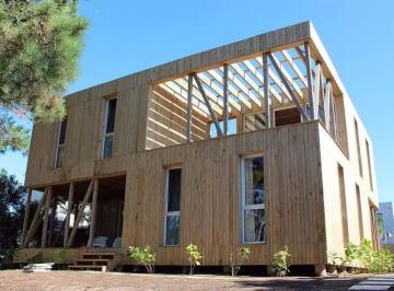 Casa · 45m² · 2 Ambientes · 1 Cochera · Casa en Manantiales