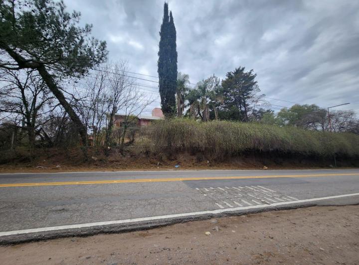 Terreno · 1053m²