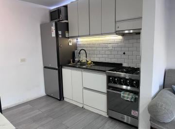 PH · 48m² · 2 Ambientes · 1 Cochera · PH en Lomas del Mirador - Venta
