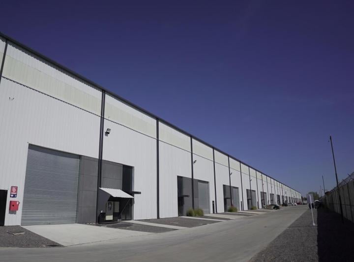 Depósito · 2552m²