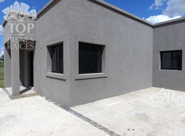 Casa · 150m² · 5 Ambientes · 1 Cochera · Casa en San Sebastían