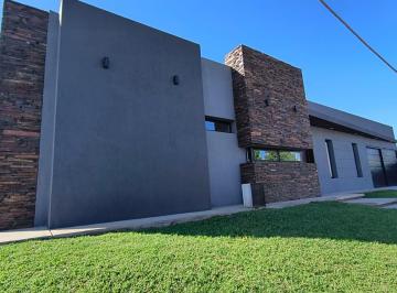 Casa de 7 ambientes, Guaymallén · Mapa Vende Hermosa Casa a Estrenar en Cortaderas 3