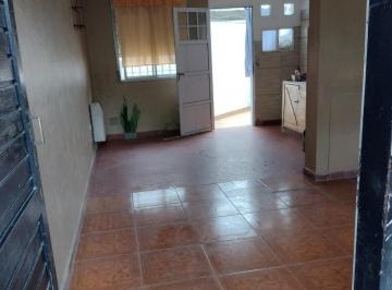PH · 59m² · 4 Ambientes · 1 Cochera · PH en Venta - 3 Dorm. 1 Baño - Cochera - 67.9 m² - Manuel B. Gonnet
