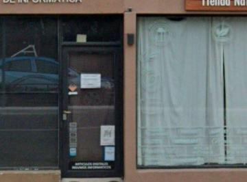 Local comercial · 45m² · Alquiler Local Sobre Av Tandil