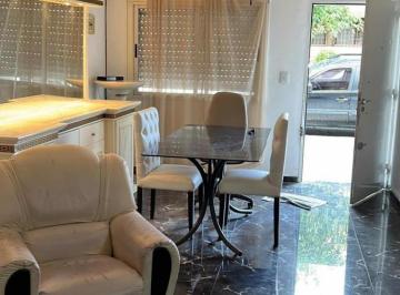 PH · 63m² · 3 Ambientes · PH en Venta - 2 Dorm. 1 Baño - 70 m² - Monte Castro