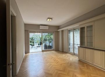 Departamento · 120m² · 3 Ambientes · 1 Cochera · Departamento 3 Amb en Alquiler Sobre Av Alvear C/ Patio
