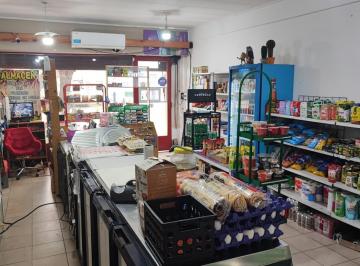 Fondo de comercio · 45m² · 2 Ambientes · Fondo de Comercio en Venta - Kiosco - 45 m² - Berisso