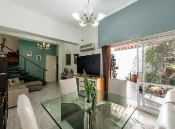 Casa · 154m² · 3 Ambientes · 1 Cochera · Casa - Venta - 3 Amb - Jardin - Parrilla - Versalles