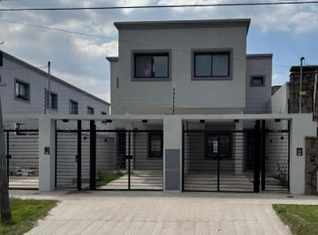 PH · 90m² · 3 Ambientes · 2 Cocheras · PH en Venta - 2 Dorm. 2 Baños - Cochera - 160 m² - Rafael Calzada