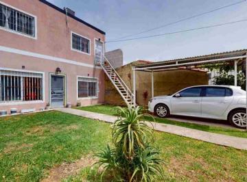 Casa · 44m² · 3 Ambientes · Venta Casa 3 Ambientes, Patio Amplio. Berazategui