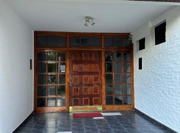 Departamento de 3 ambientes, Villa Lugano · Tres Ambientes Al Frente Muy Luminoso
