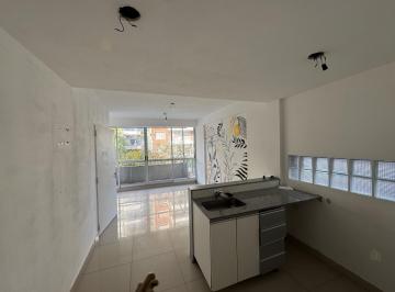Departamento · 39m² · 2 Ambientes · Departamento 2 Ambientes Al Frente con Balcón - Edificio Co