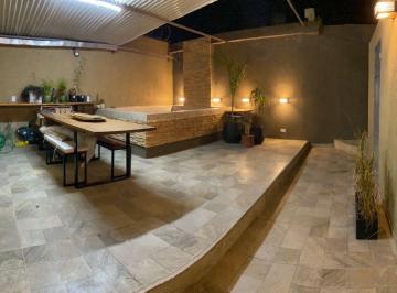 Casa · 120m² · 6 Ambientes · 3 Cocheras · Casa en Venta Cerca Utn - Residencial Velez Sarsfield