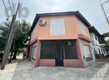 Casa · 210m² · 3 Propiedades en 1. Julio Acosta Esquina Ameghino