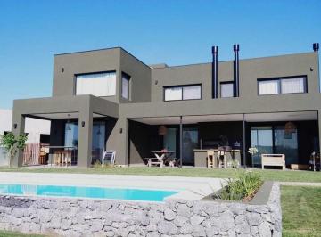 Casa · 340m² · 5 Ambientes · 1 Cochera · Casa a La Laguna en Alquiler en El Cantón, Escobar, G. B. a. Zona Norte