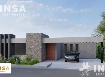 Casa · 191m² · 4 Ambientes · 2 Cocheras · Casa en Barrio Privado Lar de Boedo