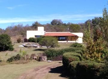 Casa de 5 ambientes, Santa Rosa de Calamuchita · Propiedad con Costa de Arroyo - Loteo Once Rosas - Escritura