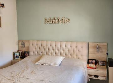 PH · 126m² · 3 Ambientes · Estupendo PH con Pileta Reciclado a Nuevo
