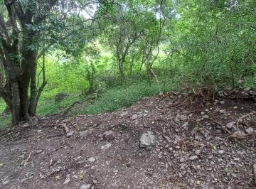 Terreno · 684m² · Lomas de Mendiolaza: Lote en Venta / 684 m² / Escritura