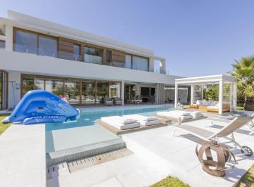 Casa de 3 ambientes, Esteban Echeverría · Saint Thomas Oeste