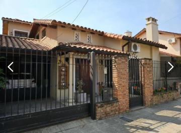 Casa de 4 ambientes, San Isidro · Castro Barros 2100