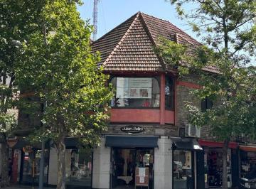 Local comercial · 152m² · 8 Ambientes · Local en Planta Alta en Venta en El Centro