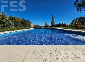 Casa · 208m² · 6 Ambientes · Oportunidad Casa en Venta 6 Ambientes en Terralagos