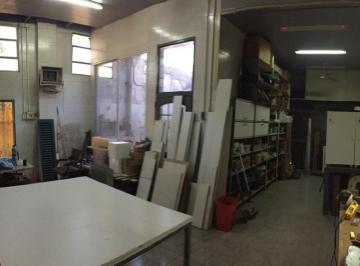 Local comercial · 207m² · Local con Vivienda Apto Múltiples Destinos