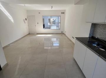 Departamento · 90m² · 3 Ambientes · Departamento - Ramos Mejia