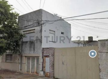 Casa · 175m² · 6 Ambientes · Venta de Casa + Terreno con Potencial Inmobiliario en Zona Privilegiada.