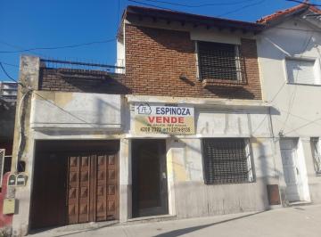 Casa de 3 ambientes, Avellaneda · Casa con Gge Para Varios Autos y Fondo