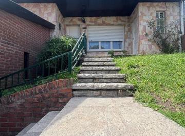 Escalera de acceso · PH en Jorge Newbery